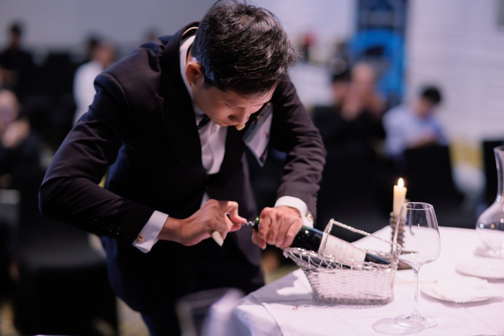 Vietnam Best Sommelier in French Wines