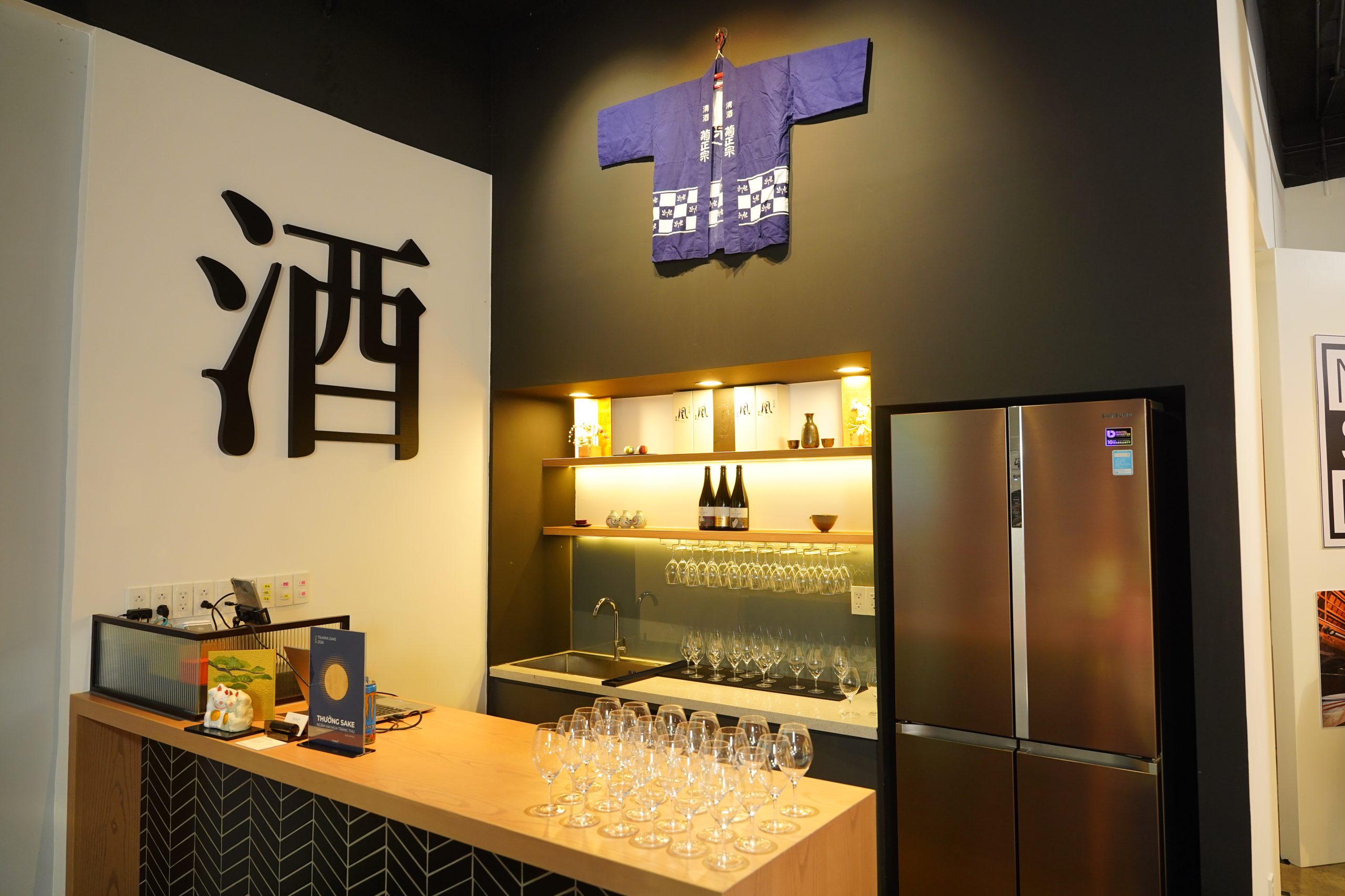 Không gian TASU+ Sake Showroom tại TP.HCM